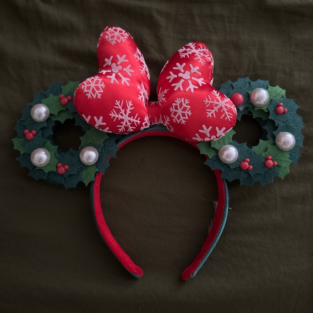 Disney Red Snowflake Bow Holiday Wreath Ears Headband